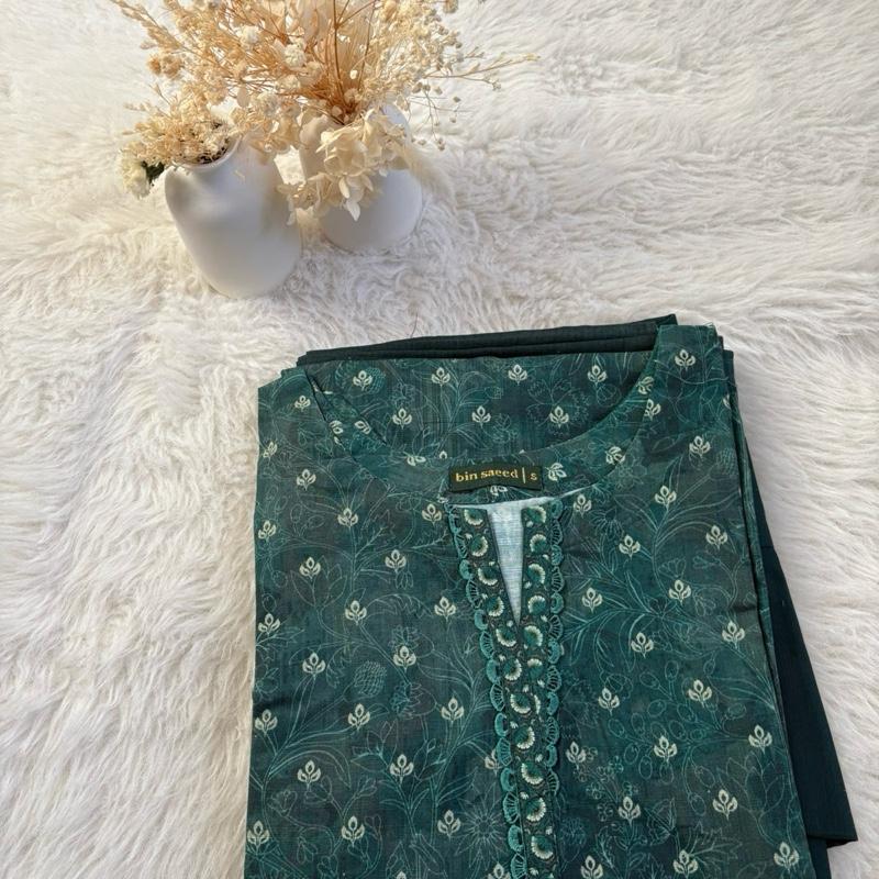 Bin Saeed 3 piece soft bottle green khaddar suit  Asian Clothes Elegant Outfit Matching  Womenswear  Printed