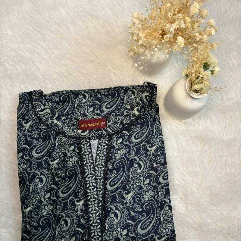 Khaddar Bin Saeed 3 piece navy print  Fabric Print Lace Shawl  Suit Asian Womenswear