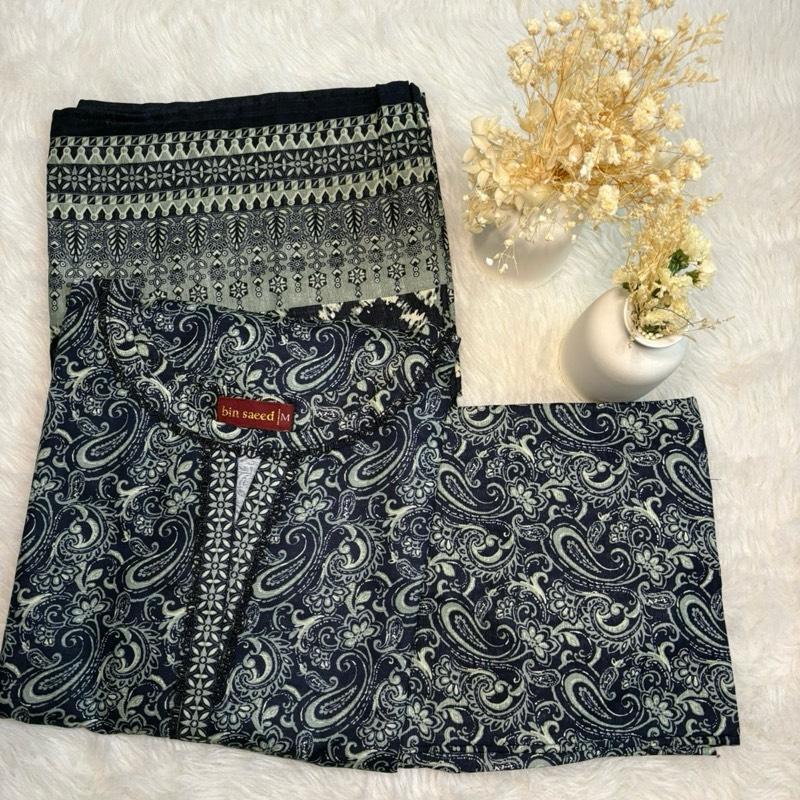 Khaddar Bin Saeed 3 piece navy print  Fabric Print Lace Shawl  Suit Asian Womenswear