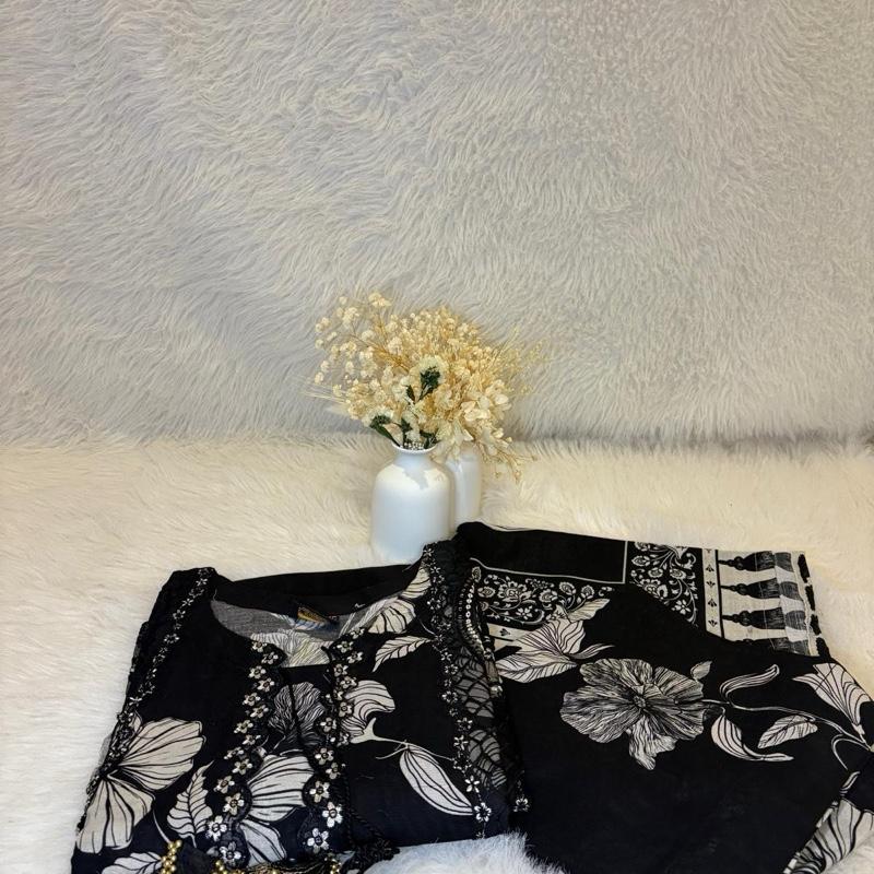 Light Khaddar black floral Womenswear Formal Casual