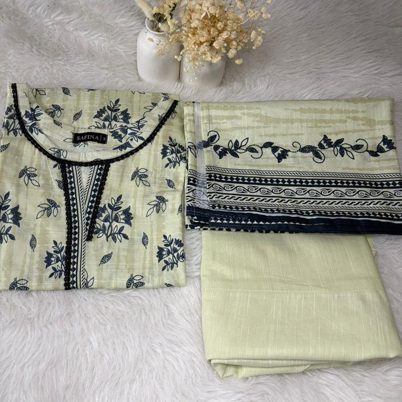 Safina Khaddar 3 Piece Suit with navy Floral Print Everyday Women's Wear with Plain Trousers & Printed Shawl Elegant Outfit Style